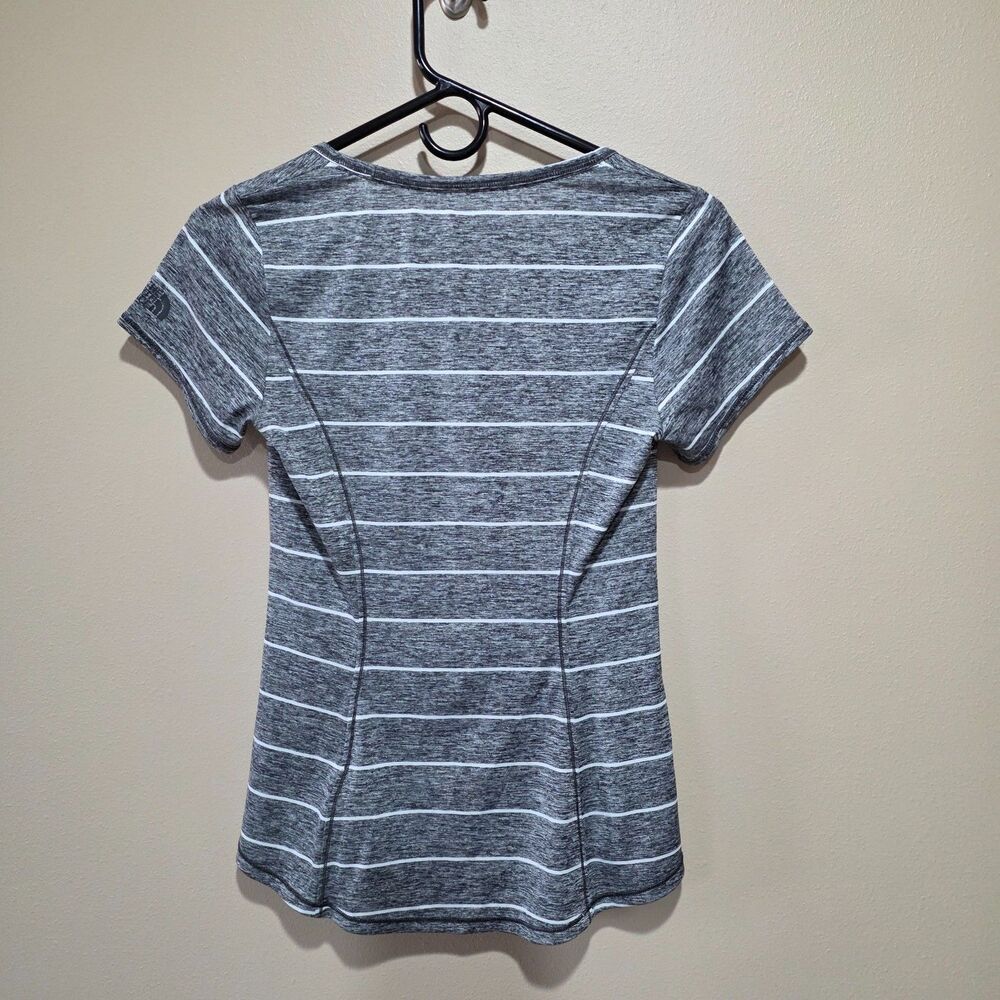 The North Face FlashDry XD Womens XS Gray Striped Athletic Running Hiking Shirt - Picture 3 of 9
